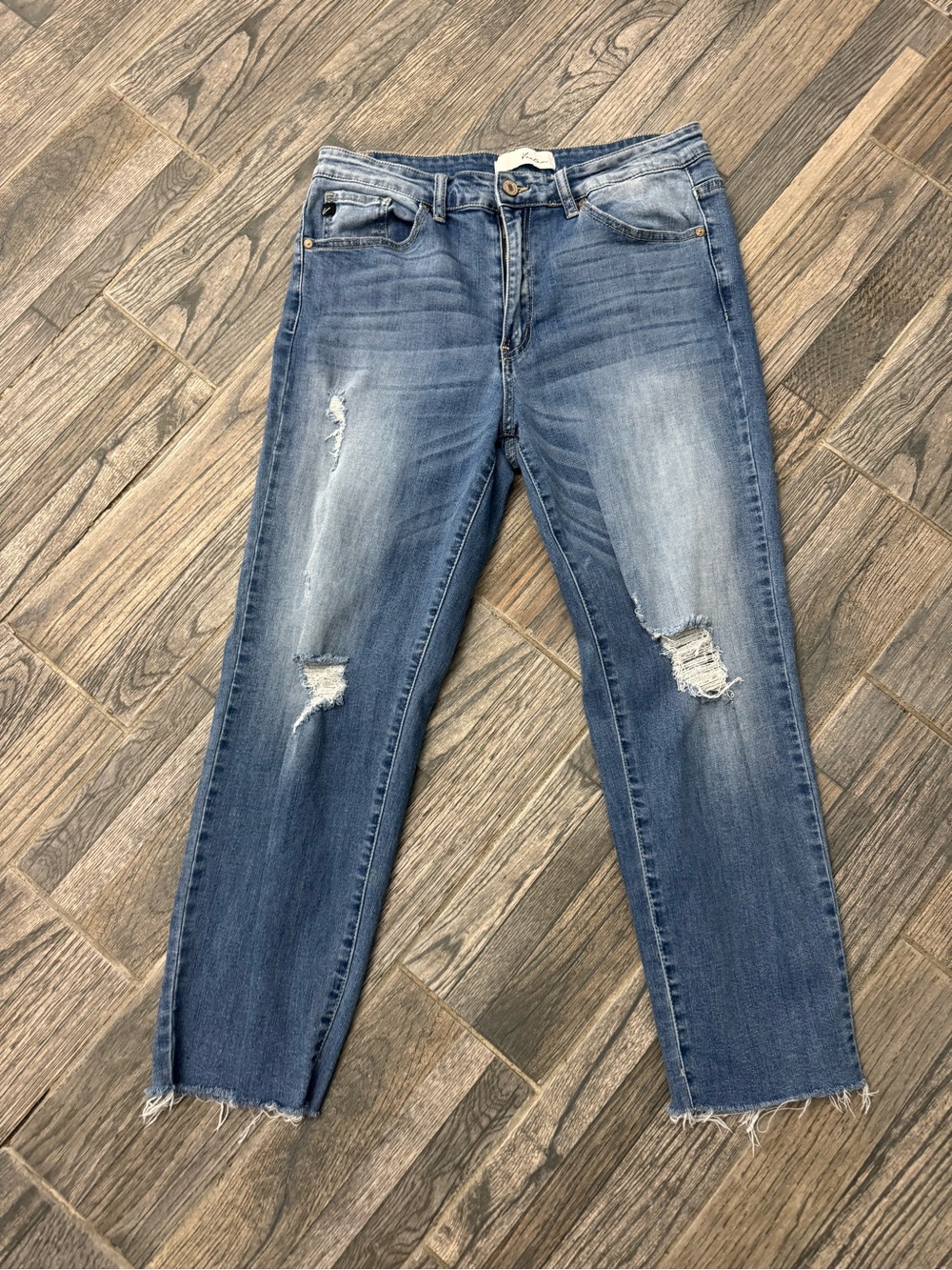 KanCan Medium Blue Distressed Boyfriend Jeans - size 15/31